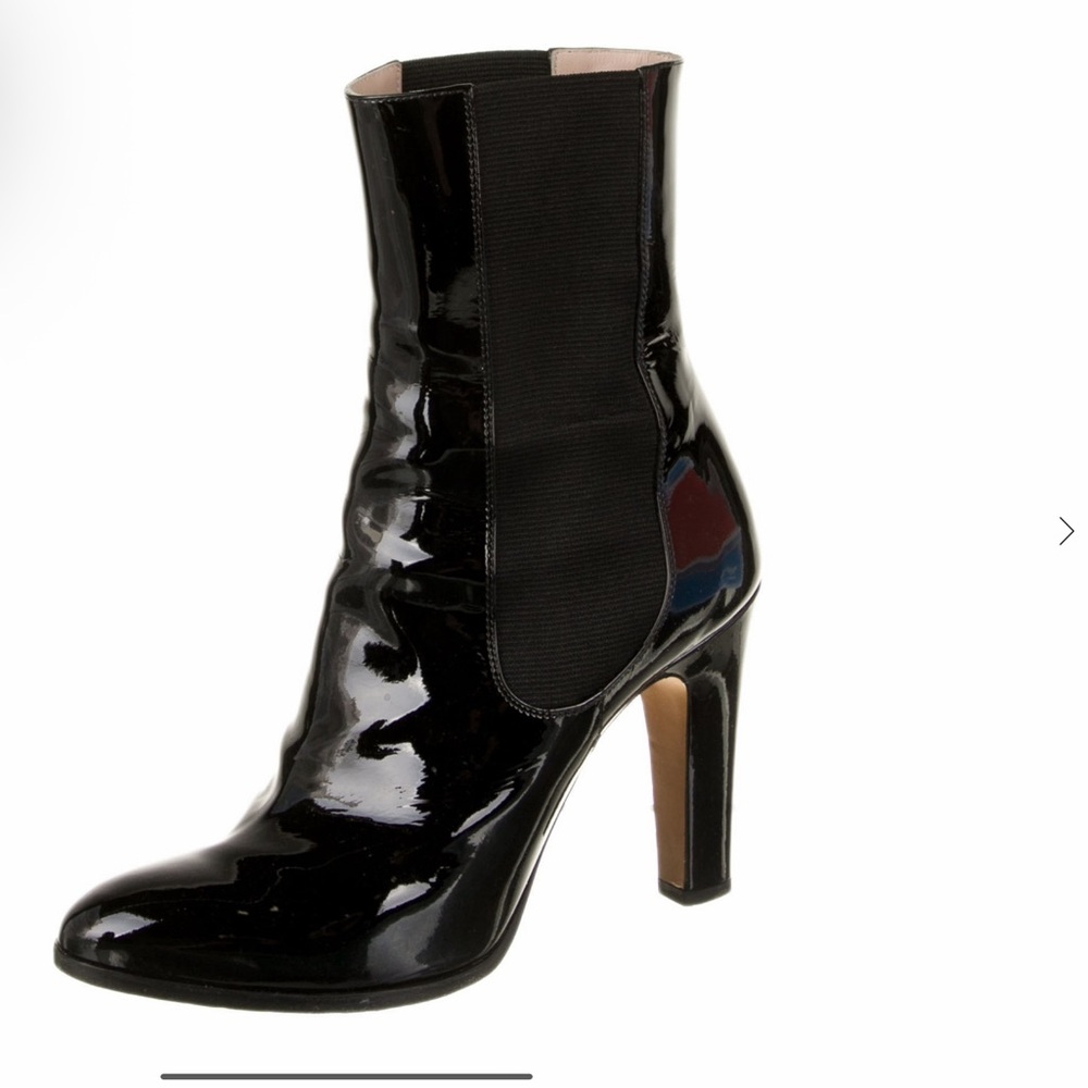 CHANEL Black Patent Leather Ankle Booties with Gold CC Logo - Picture 3 of 4